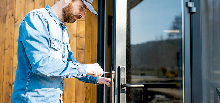 Frameless Glass Storefront Door Locks Replacement in Cutler, CA