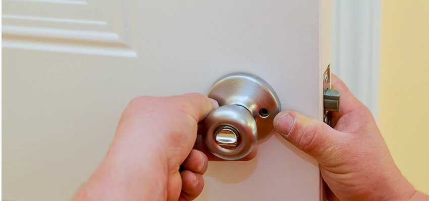 After-hours Locksmith For Lock And Key Installation in Cutler, CA