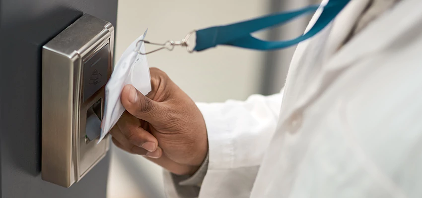 Commercial Locksmith For Rekey in Cutler, CA